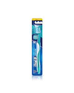 ORAL-B TOOTH BRUSH GUM CARE IMPROVES GUM HEALTH IN 4 WEEKS MEDIUM 1NSO